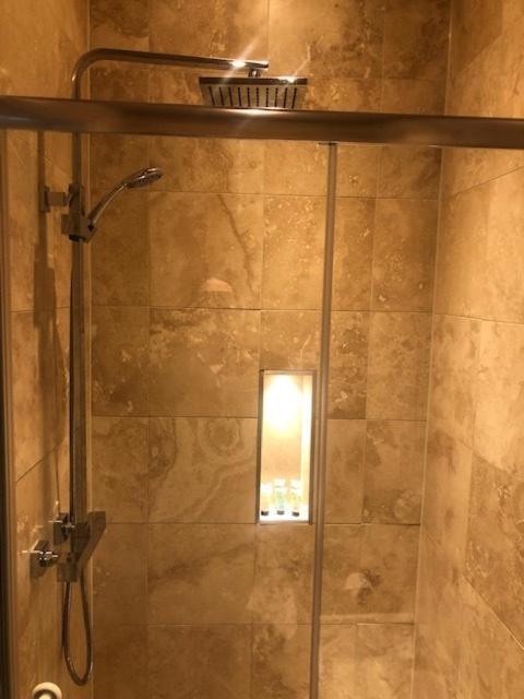 Colchester Boutique Hotel Room photo